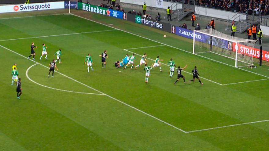 Eintracht de Frankfurt - Real Betis | El gol que elimina al Betis... ¡en la última jugada de la prórroga!
