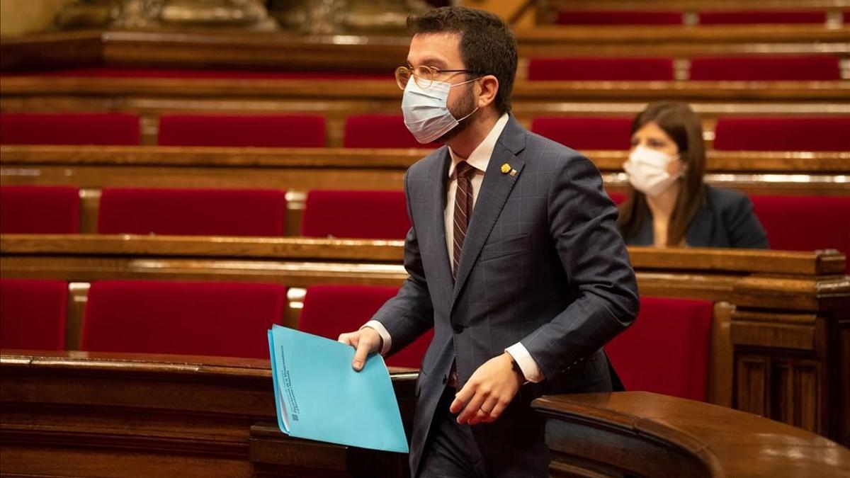 Aragonès, en el Parlament.