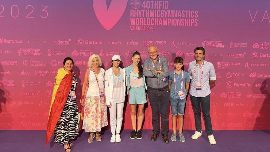 Juan Roig felicita a Alba y Polina por su clasificación para los Juegos Olímpicos