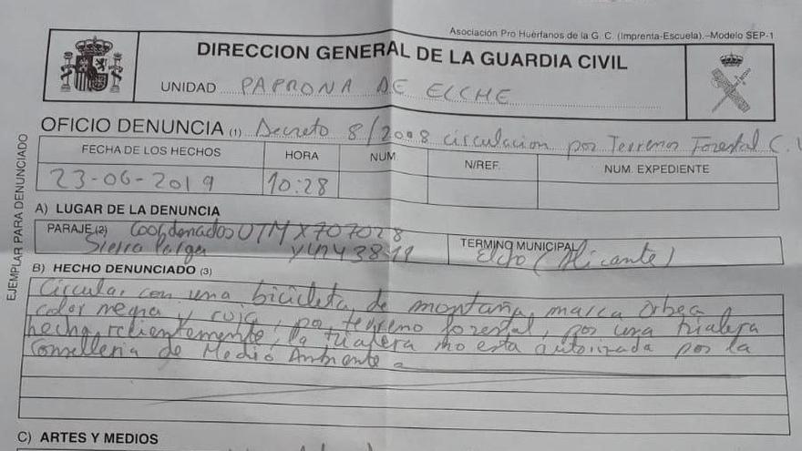 Así son las multas del Seprona por circular con bicicleta por terreno forestal en Elche