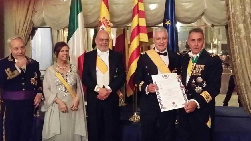 Bernardo Rodríguez recibe la Cruz del Mérito Humanitario