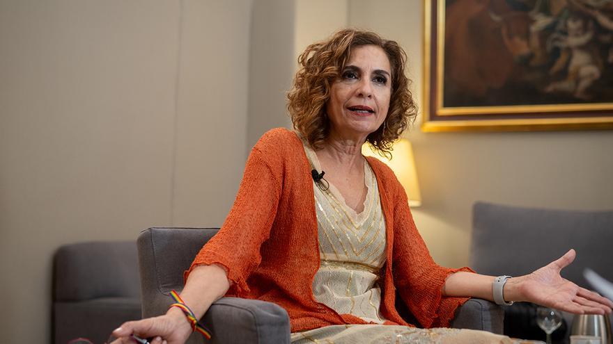 Vídeo | María Jesús Montero, vicepresidenta primera y ministra de Hacienda, sobre las cuentas del PSOE