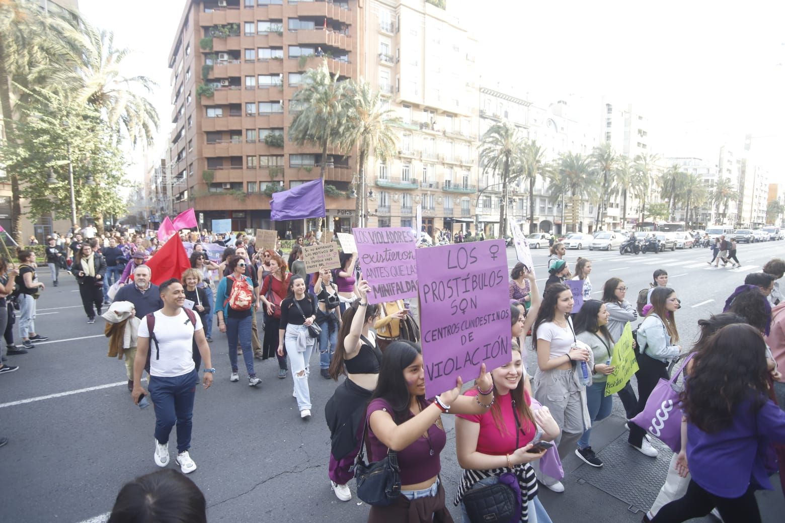 Así ha sido la manifestación de la Assemblea Feminista de València
