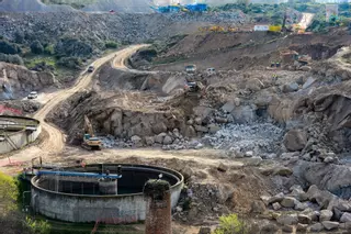 La rotura de un colector de agua residual provoca un vertido al Jerte durante 17 horas