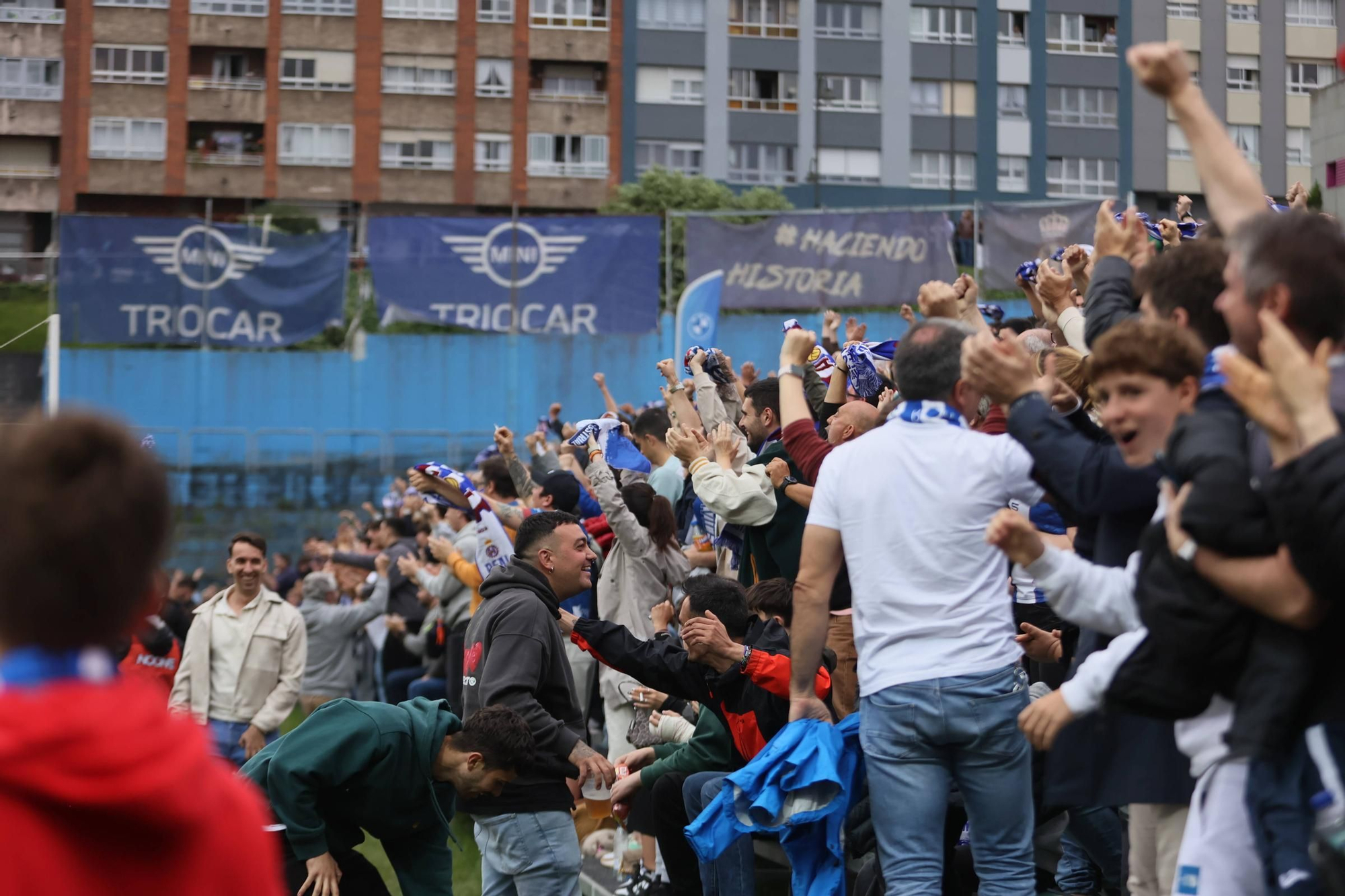 EN IMÁGENES: La final por el ascenso entre Avilés y Rayo Majadahonda vivida en el Suárez Puerta