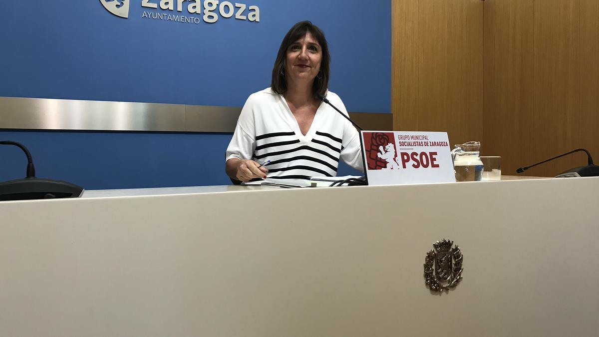 La portavoz del grupo municipal del PSOE en el Ayuntamiento de Zaragoza, Lola Ranera