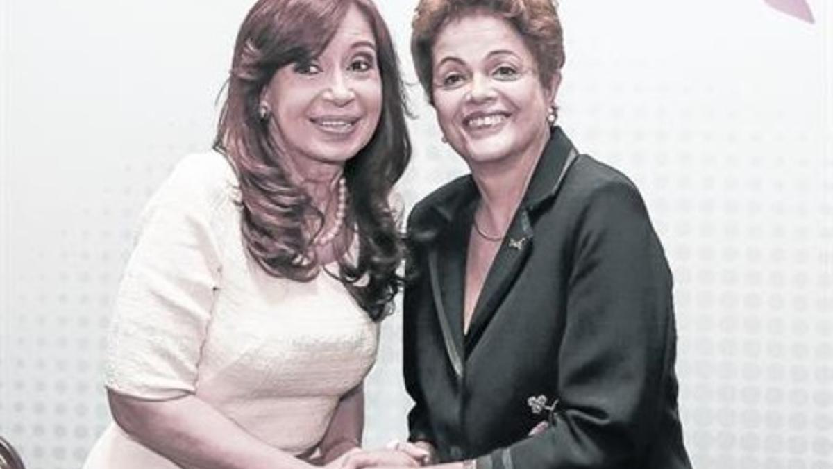Fernández de Kirchner y Rousseff, en la Cumbre de las Américas, el día 11 en Panamá.