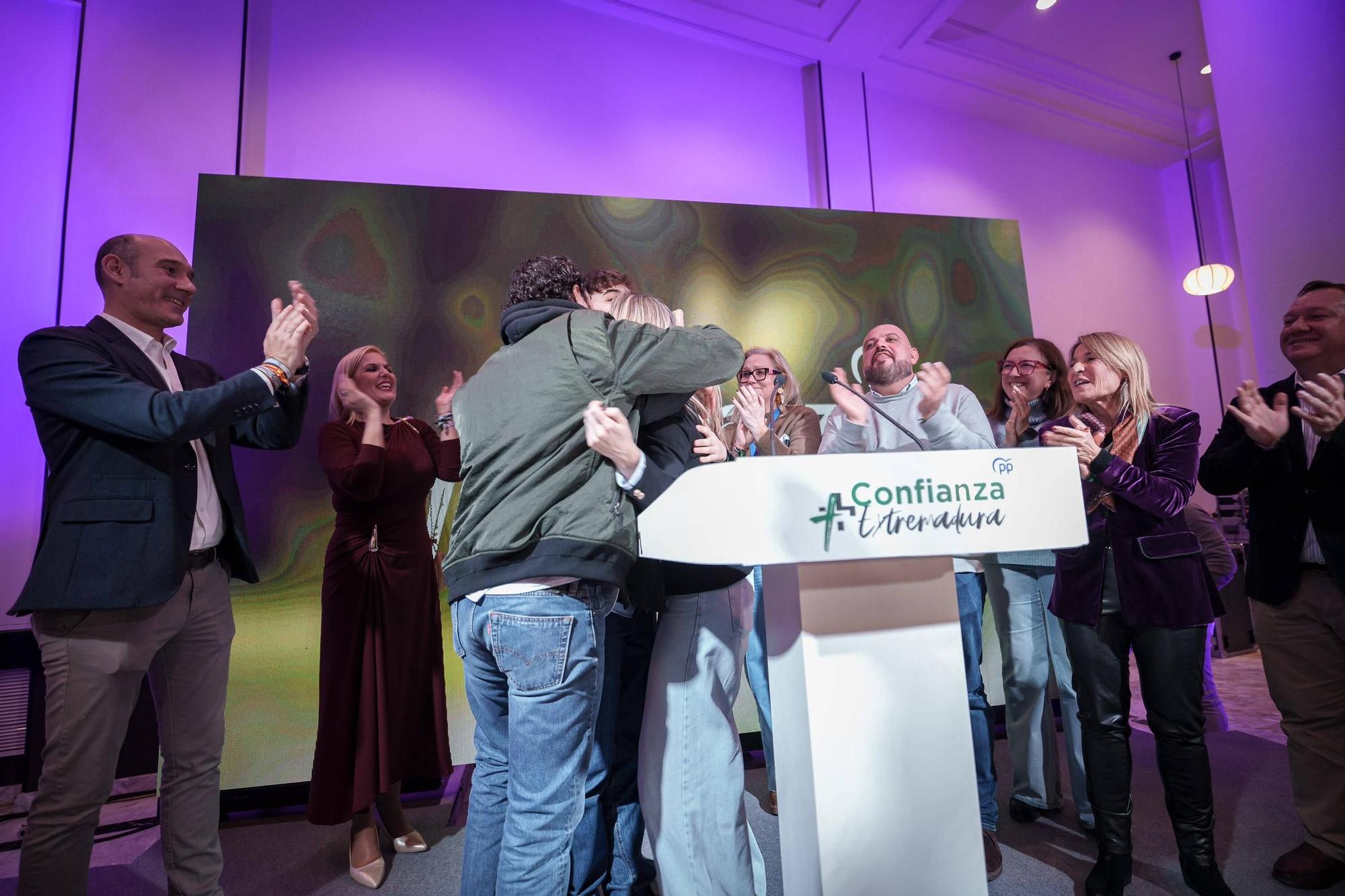 FOTOGALERÍA | María Guardiola gana las elecciones