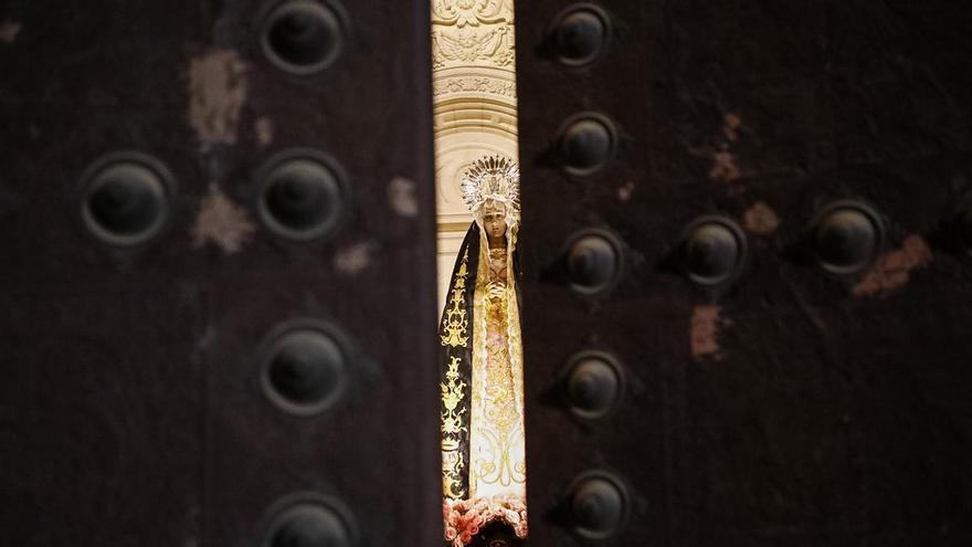 Las imágenes más destacadas de la procesión de la Cava