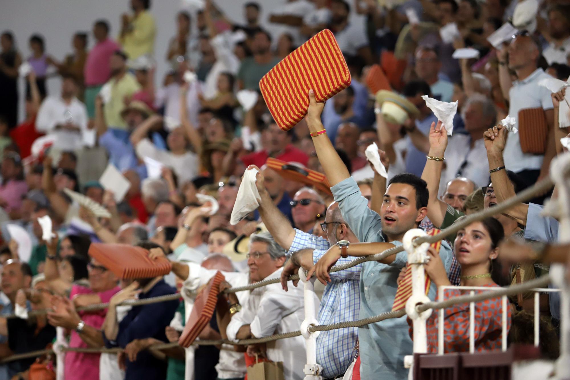 Rejones en la Feria de Málaga: Guillermo Hermoso y Ferrer Martín, doble Puerta Grande en Málaga