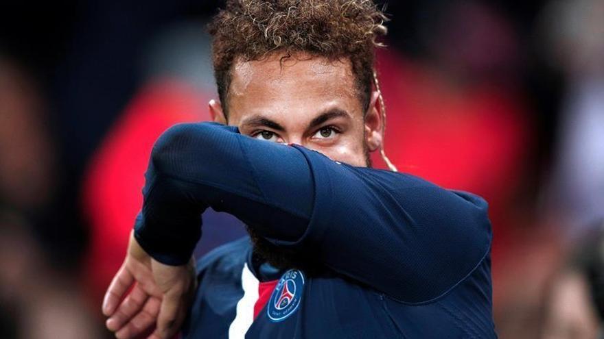 Neymar apunta al Barcelona