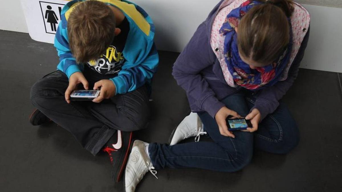 El uso de móviles por parte de los jóvenes ha aumentado con la pandemia.