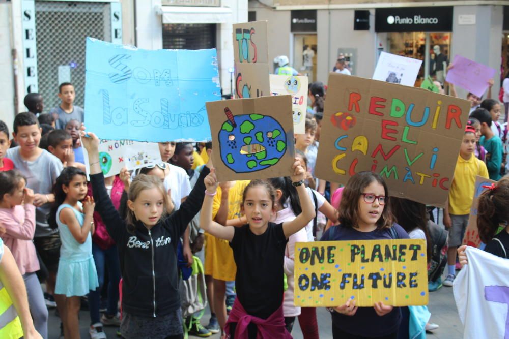 Escolars de Figueres contra el canvi climàtic