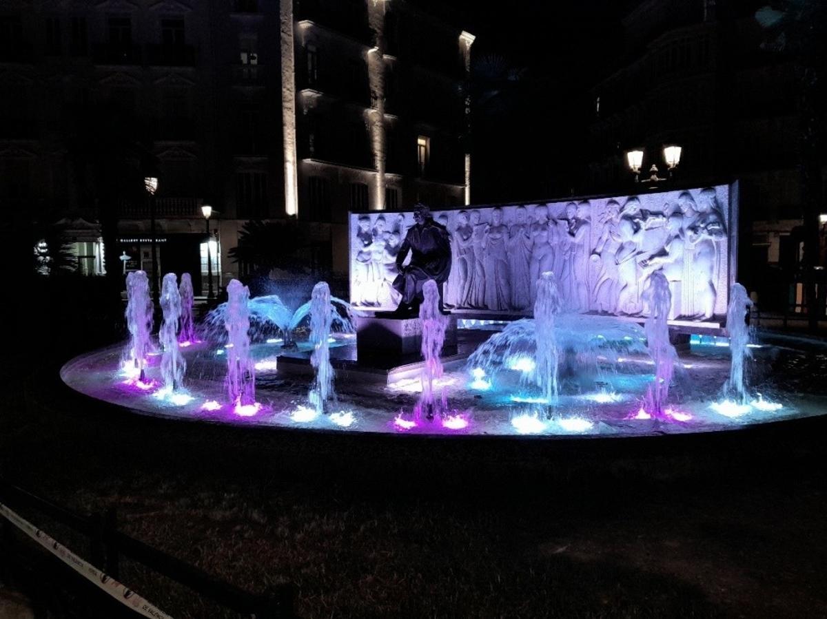 Fuente dedicada al Maestro Serrano.
