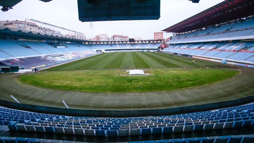 El Celta estrenará su nuevo césped // MARTA G. BREA