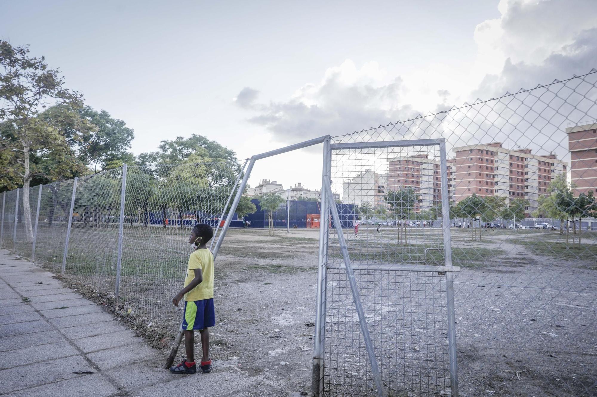 Vecinos del parque Wifi denuncian que continúan haciendo botellones