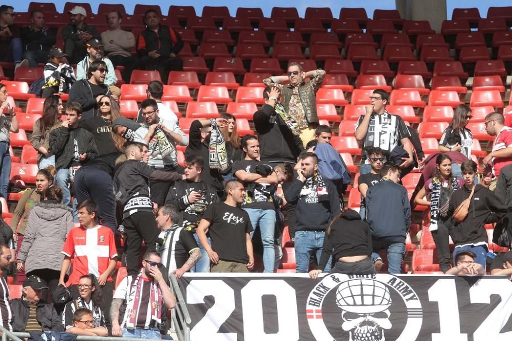 Así han vivido los aficionados del FC Cartagena el derbi