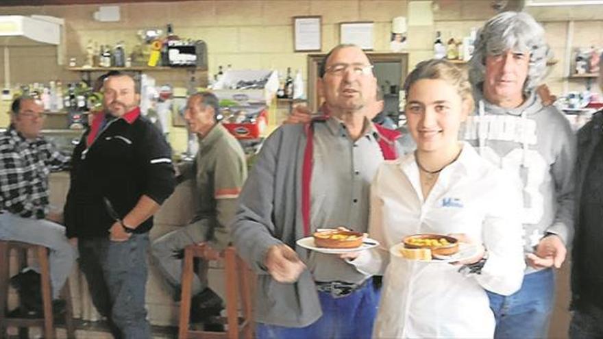 café bar mohino ofrece un gran potaje el día de andalucía para sus clientes