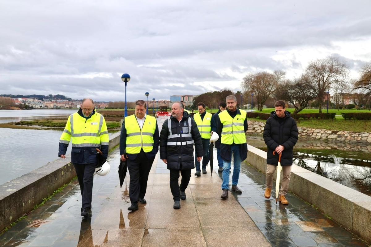 Visita de las autoridades a las obras