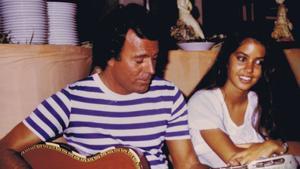 Vaitiare es penedeix de les seves memòries i felicita Julio Iglesias per l’arxiu de la denúncia: «Vaig cometre un gran error»