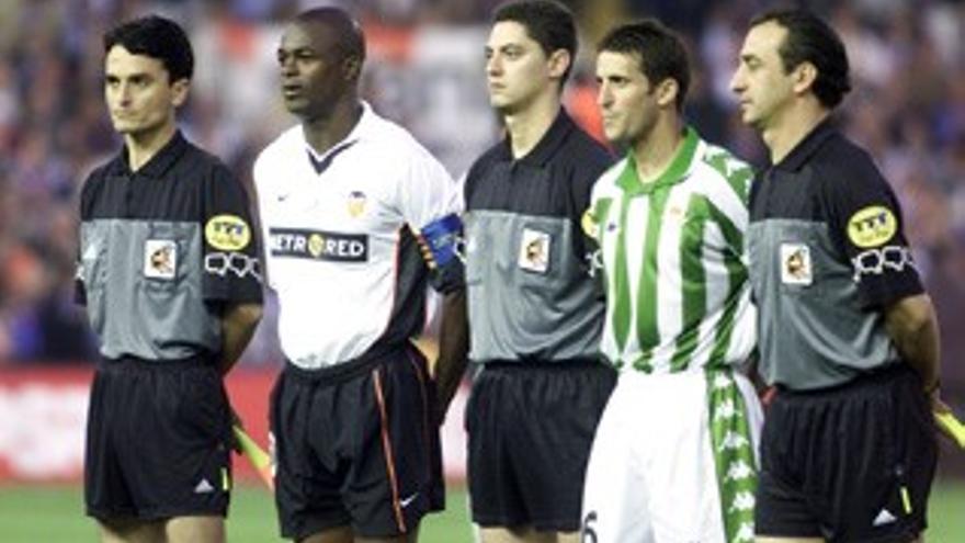 Valencia - Betis, despedida de Angloma (2001/02)