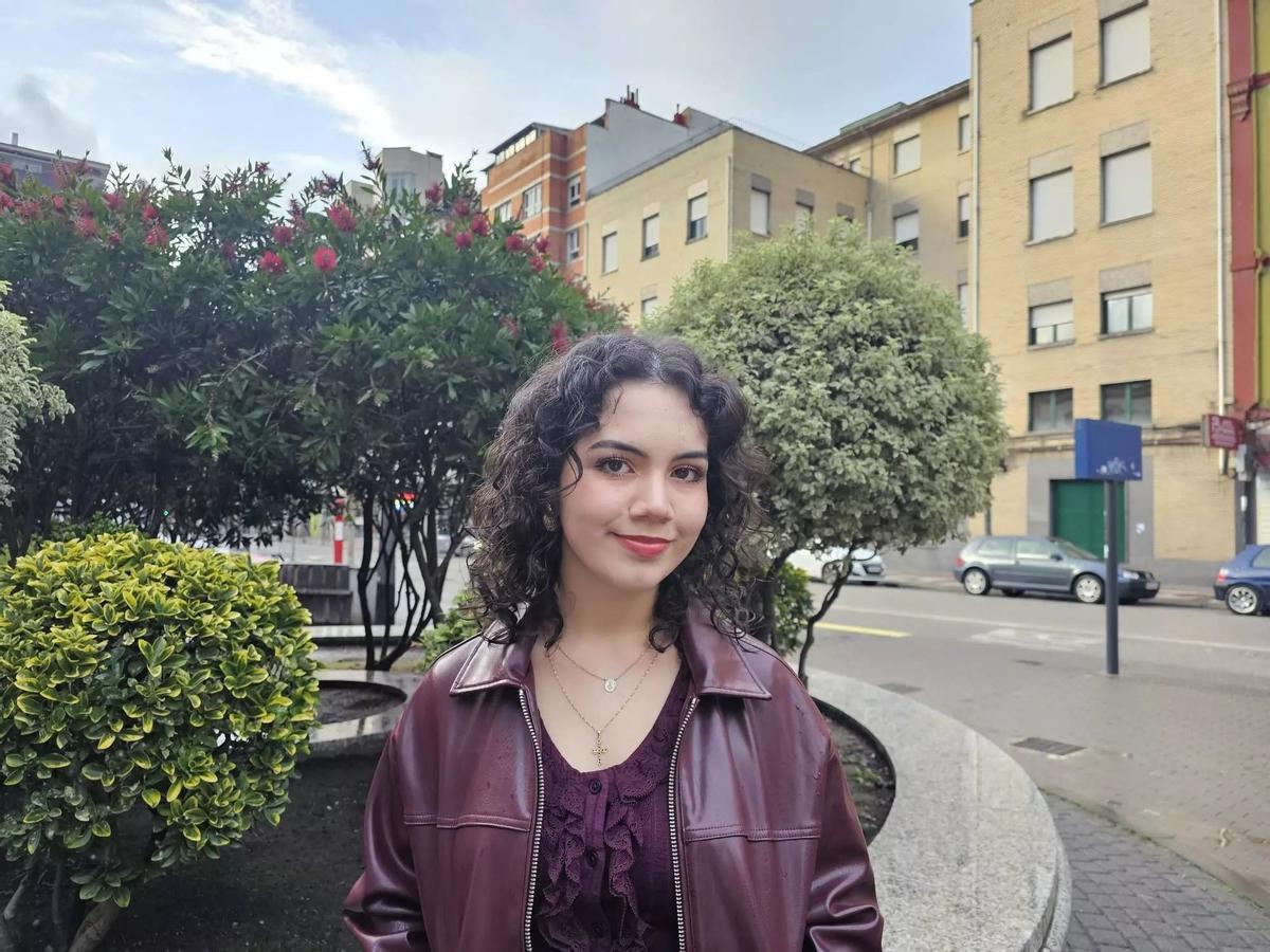 Áfrika Mortera, frente al colegio Santo Domingo de Guzman.