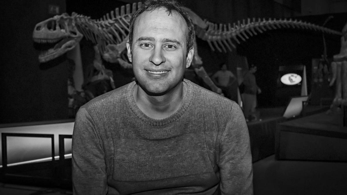 Steve Busatte, paleontólogo