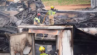 El director gerente de Impex, tras el incendio: «Es muy desconcertante no conocer el motivo del fuego»
