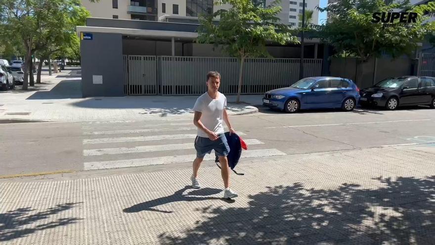 Enzo Bardeli calienta motores en el Levante UD: "Estoy muy feliz y preparado"