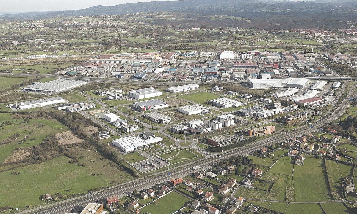 Vista aérea de zonas empresariales de Llanera.