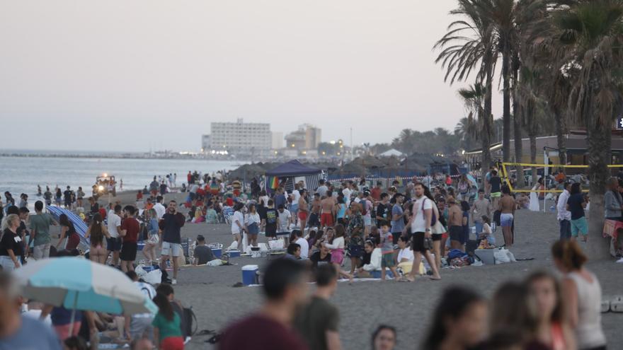 Un dron y 300 agentes vigilarán las playas de Málaga en la Noche de San Juan