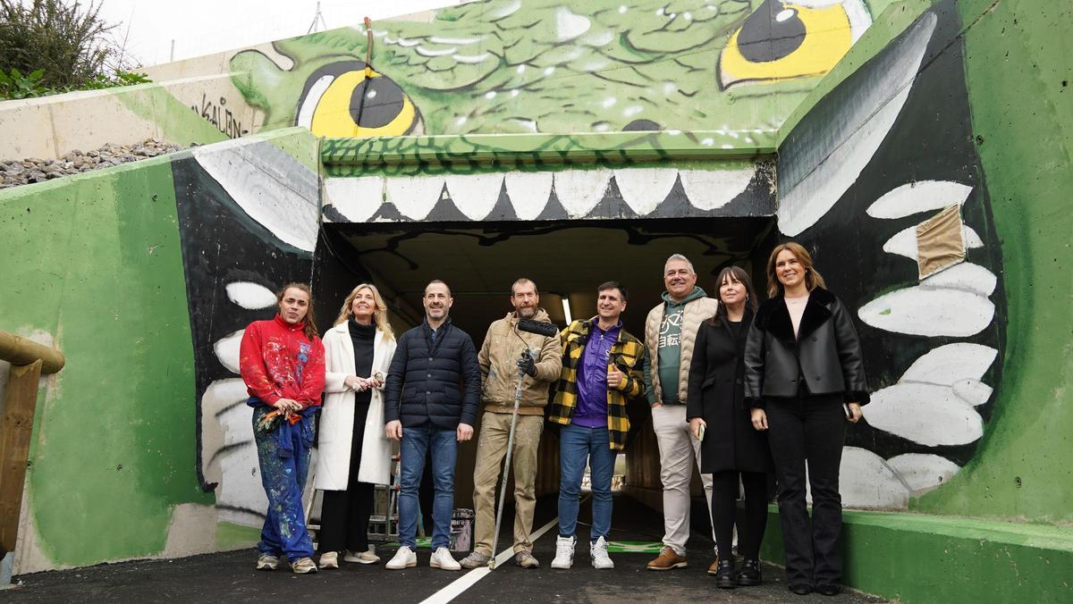 Mural del dragón, en La Fresneda, obra de "Sfhir"