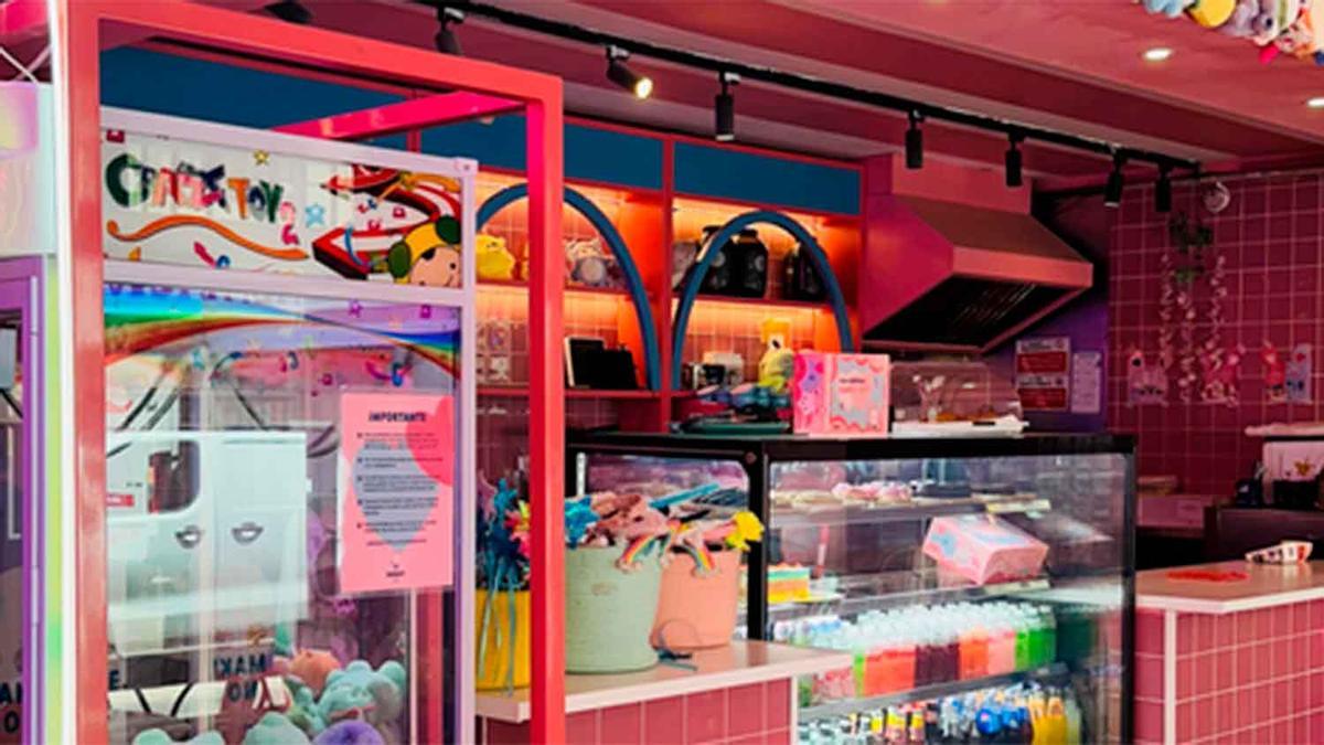 Aterriza en Gijón la pastelería más moderna y que será la más grande hasta la fecha: tortitas en forma de osito, gofres de arcoíris o cupcakes en forma de unicornio