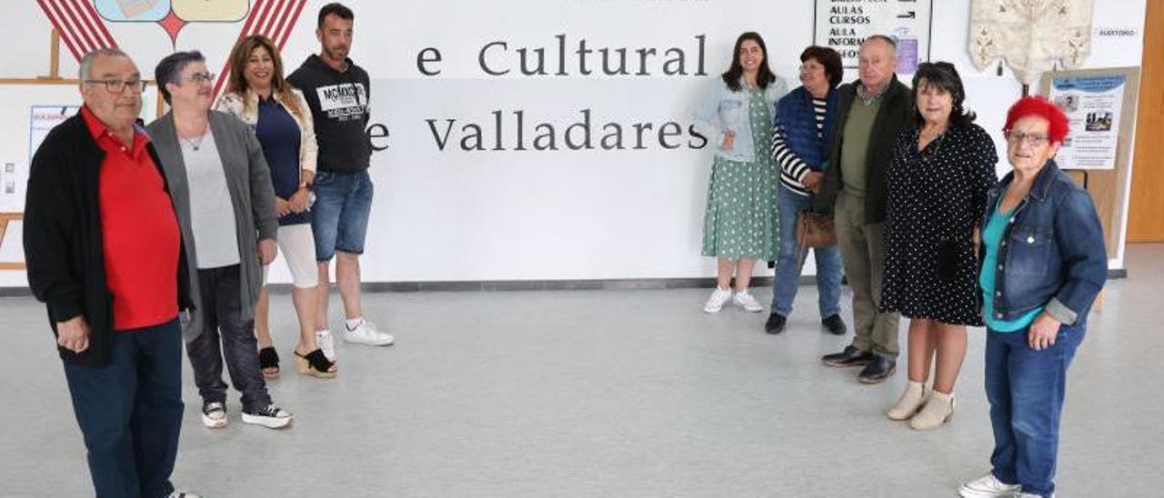 De delante hacia atrás, a la izquierda, Emilio, Isabel, Sonia y Dani; y a la derecha, Pachi, Ana, Pablo, Esther y Ángela.