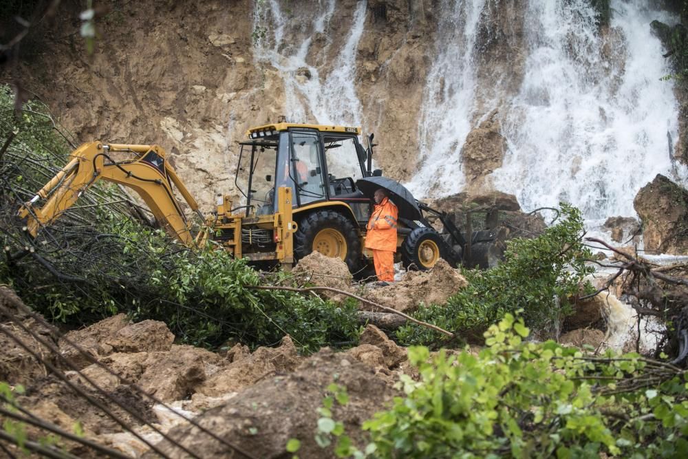 Temporal en Asturias: Las intensas lluvias dejan ríos desbordados y carreteras cortadas en el Oriente