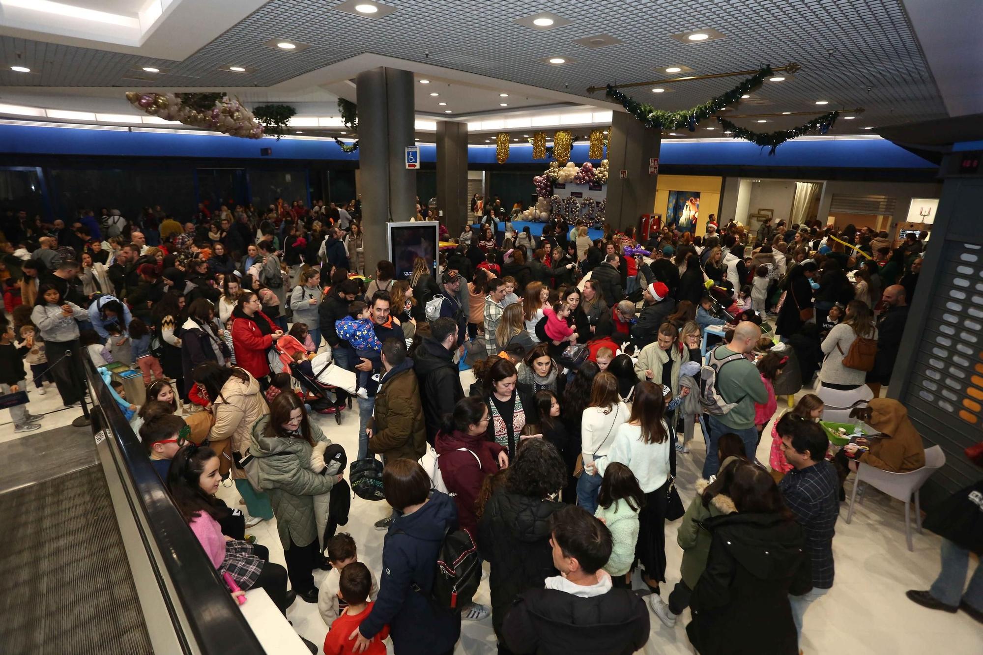 Fiesta infantil en el centro comercial de Los Rosales