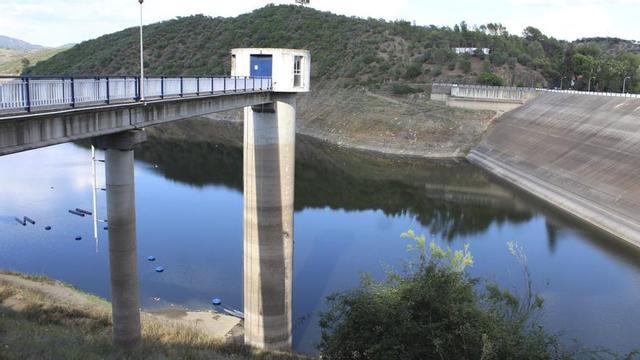 Imagen de archivo del embalse de Martín Gonzalo durante la pasada sequía.