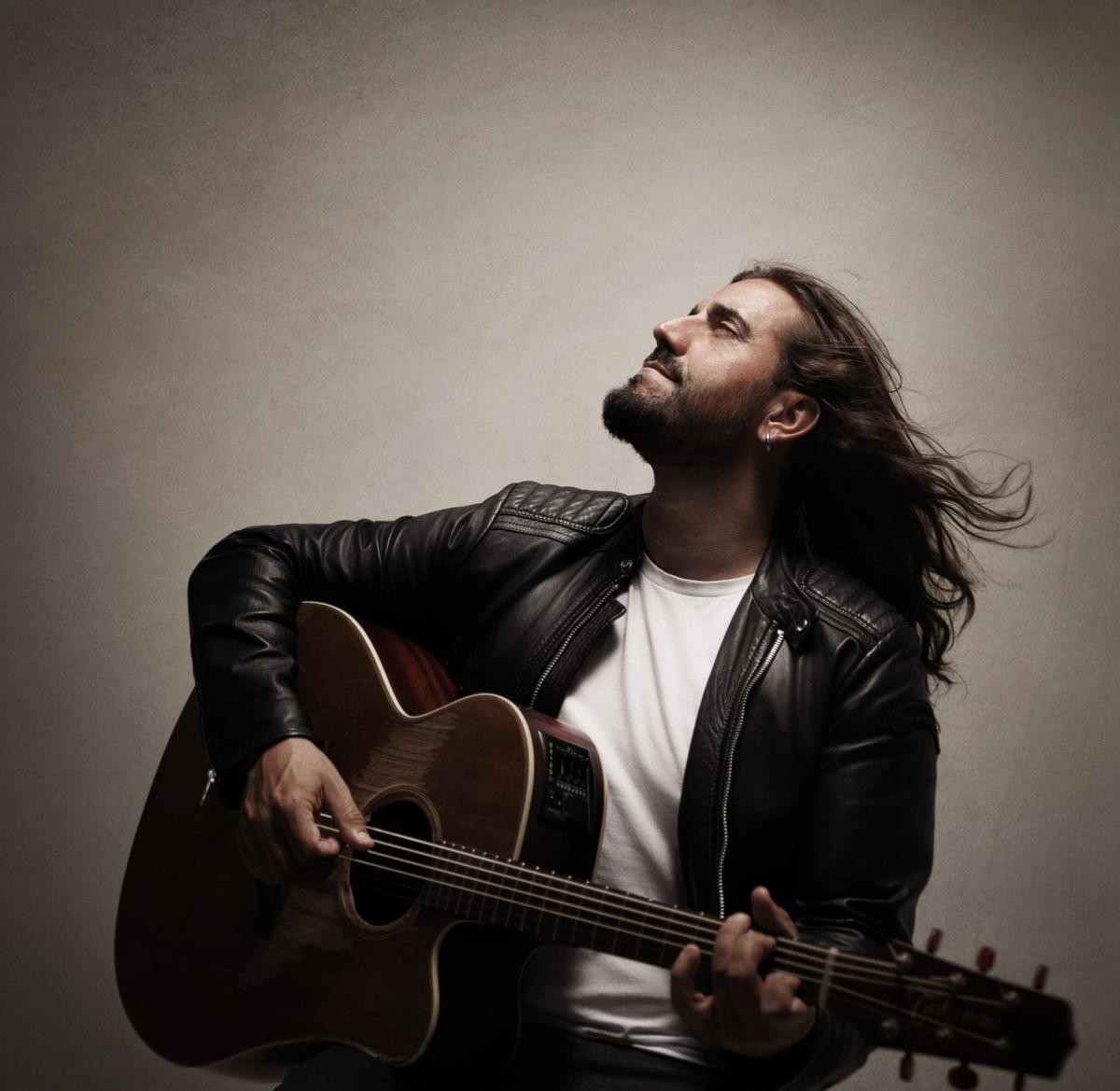 El cantante Andrés Suárez, en una imagen promocional de su nuevo disco, ‘Lúa’.