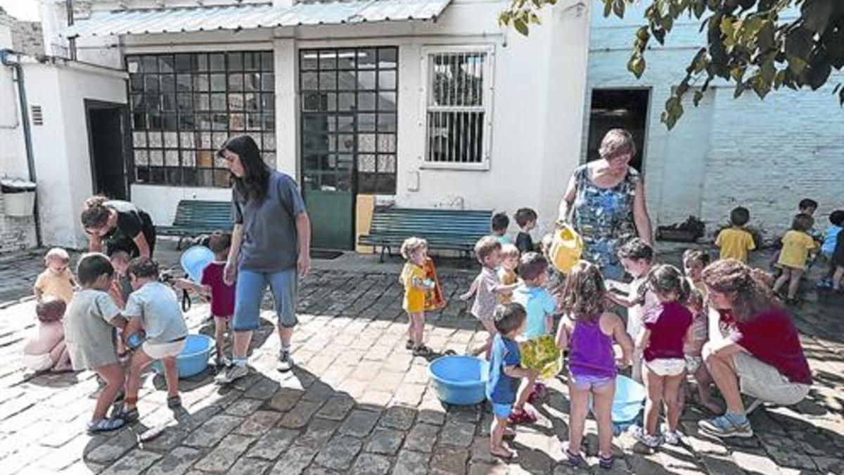 SERVICIOS El patio de la guardería El Patufet, de L'Hospitalet de Llobregat.