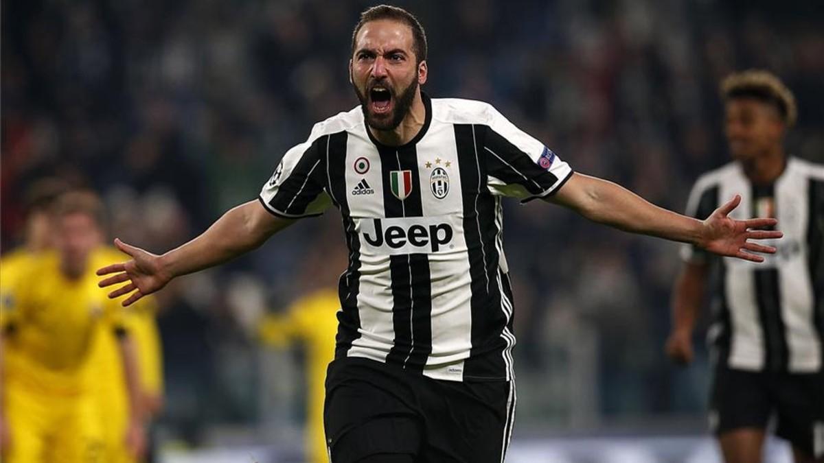 Higuaín, celebrando su gol