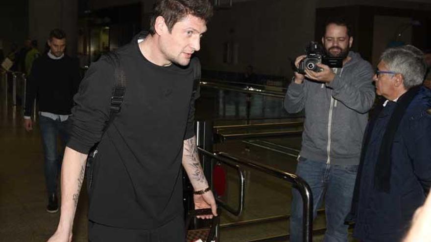 Seleznyov en el aeropuerto de Málaga.