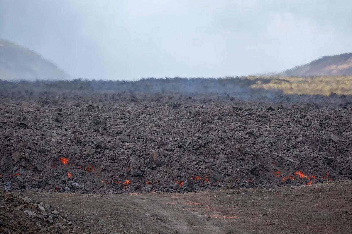 Erupción volcánica cerca de la montaña Fagradalsfjall en la península de Reykjanes al suroeste de Reykjavik