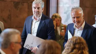 El Gobierno mantiene la negociación con Junts para desbloquear el reparto de menores migrantes sin el PP