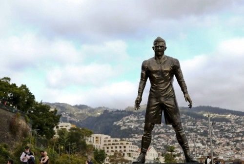 Cristiano Ronaldo Statue