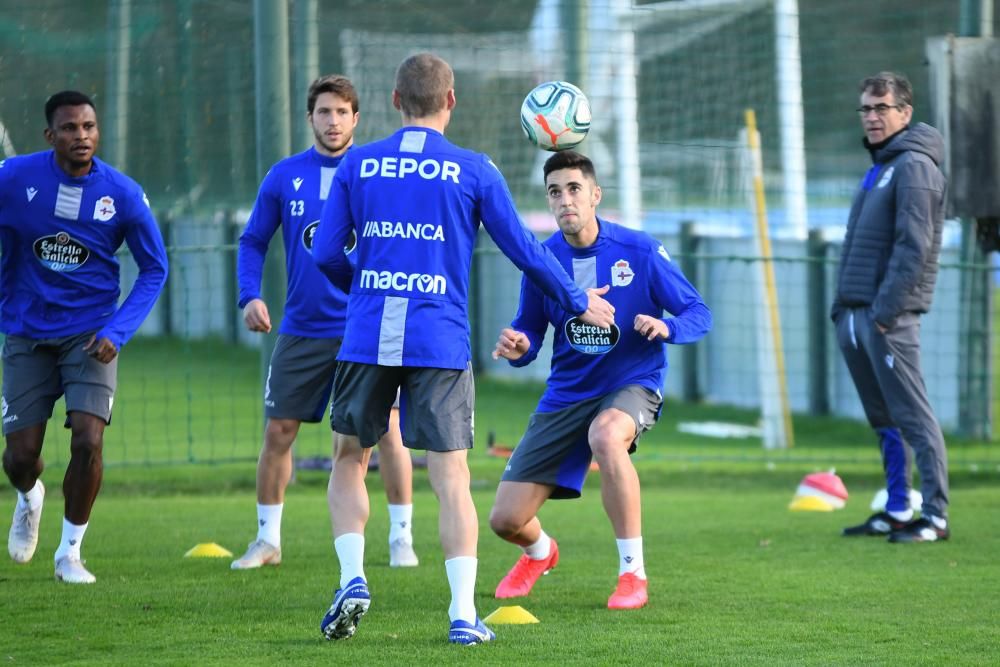 Sabin Merino se reincorpora y completa con normalidad las tareas del entrenamiento.