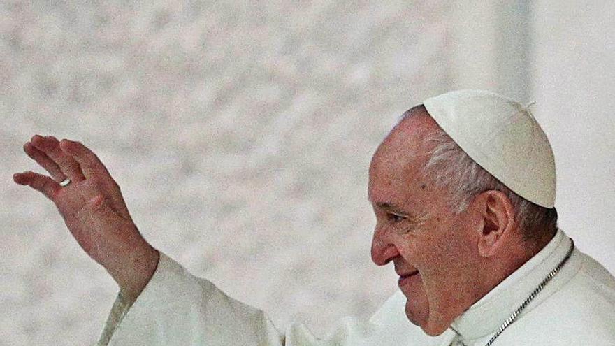 El Papa defensa el dret dels homosexuals a estar «coberts legalment» i a tenir una família