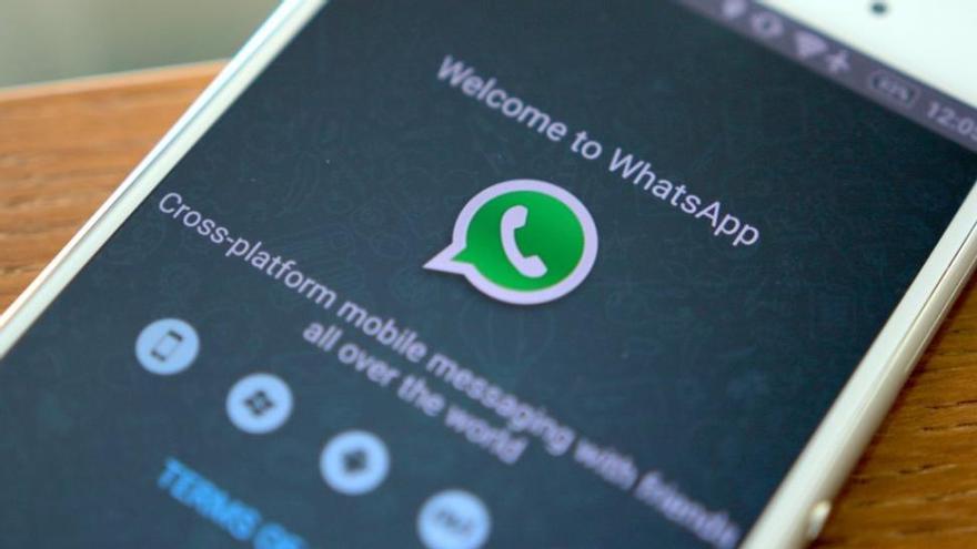 El 65% de los trabajadores extremeños reconoce usar Whatsapp en horario laboral