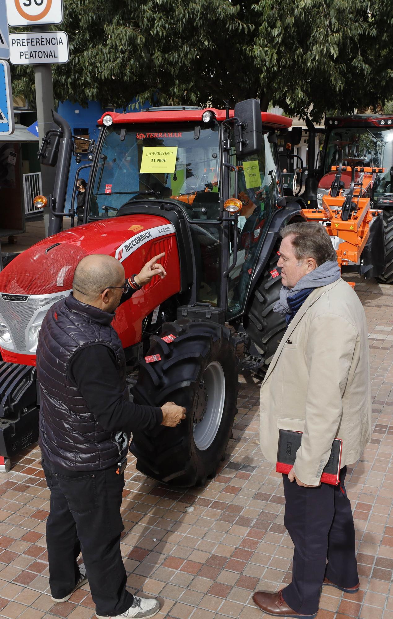 La Fira de Cocentaina prosigue con venta de vehículos, maquinaria agrícola y alimentación