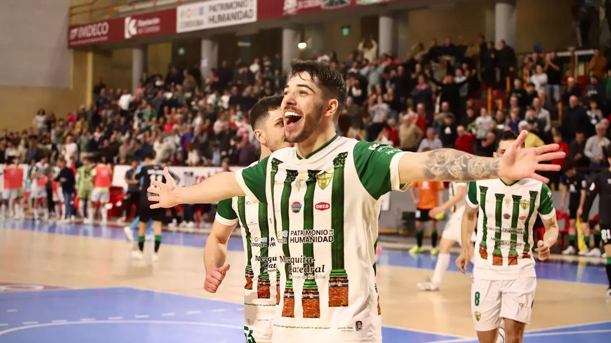 El Córdoba Futsal golea al Betis y apalabra la permanencia en Primera División (4-1)