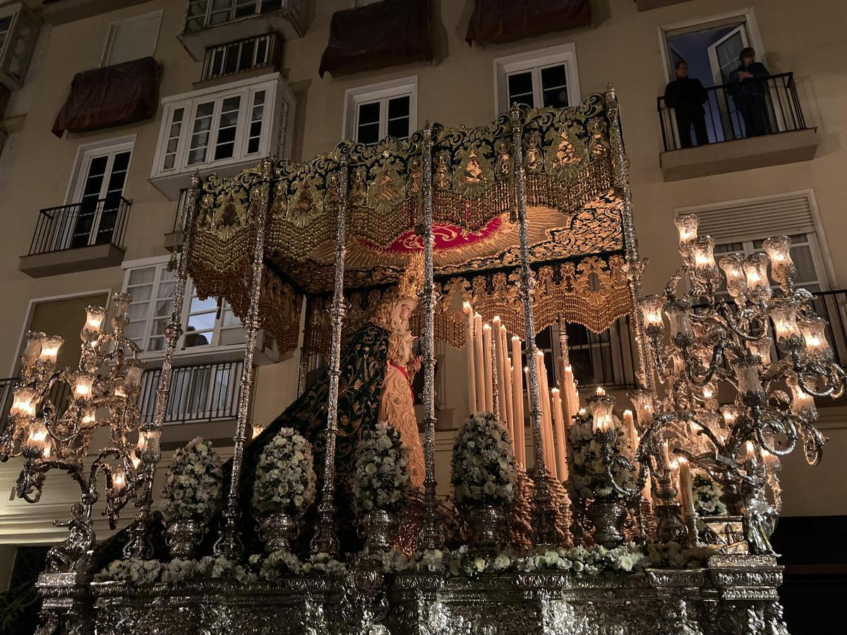 La Virgen de Gracia y Esperanza en la noche del Lunes Santo